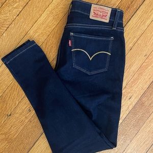 Women’s Levi jeans
